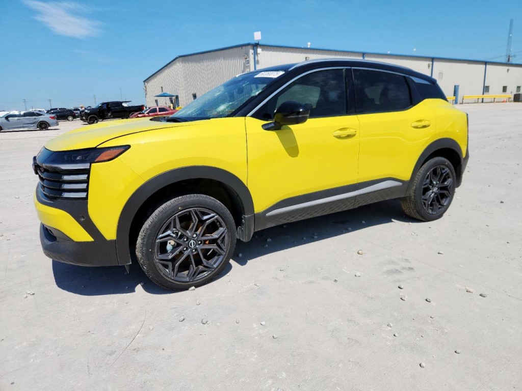 2025 Nissan Kicks