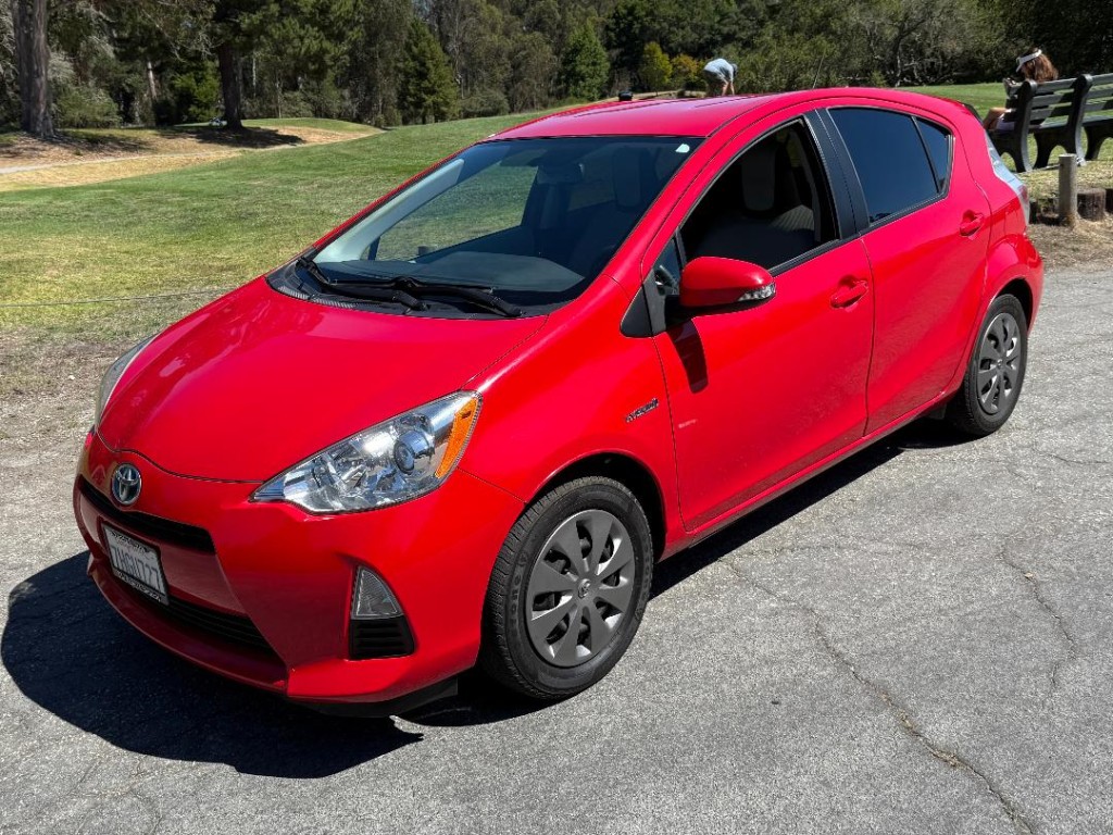 2014 Toyota Prius c
