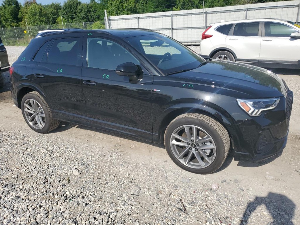 2025 Audi Q3