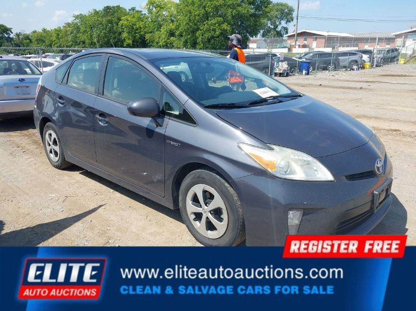 2014 TOYOTA PRIUS
