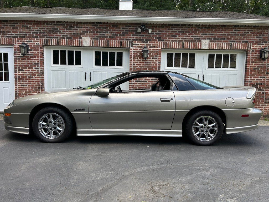 2002 Chevrolet Camaro