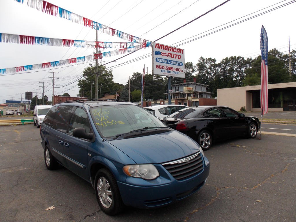 2005 Chrysler Town & Country