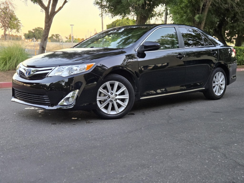 2012 Toyota Camry Hybrid