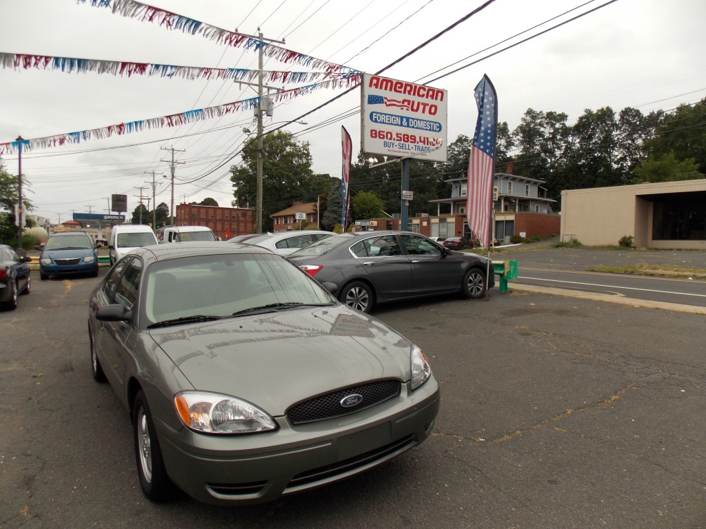 2004 Ford Taurus