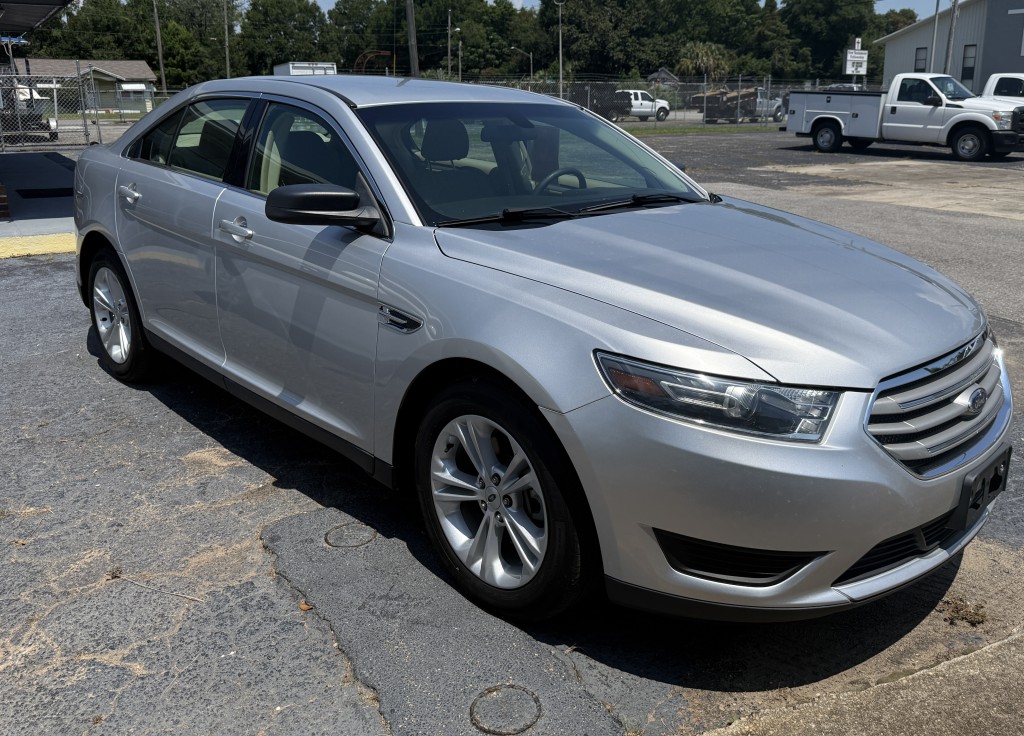 2017 Ford Taurus