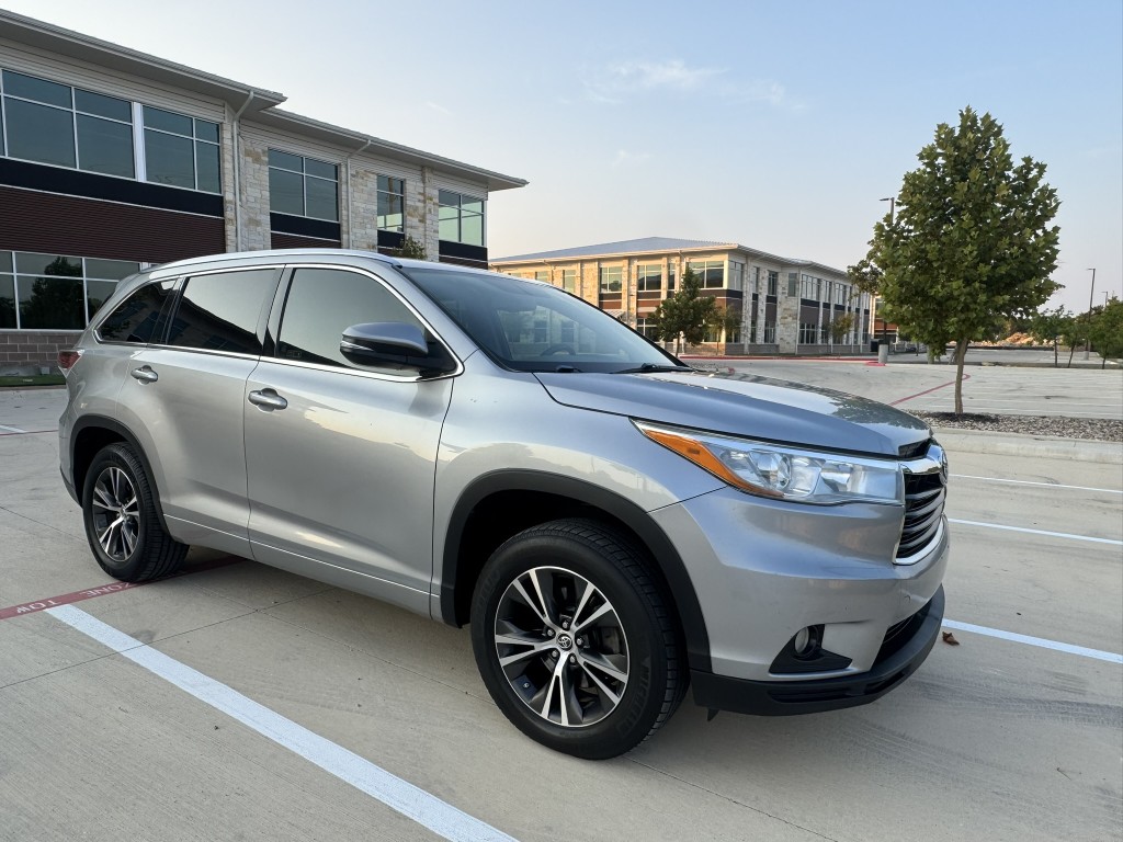 2016 Toyota Highlander