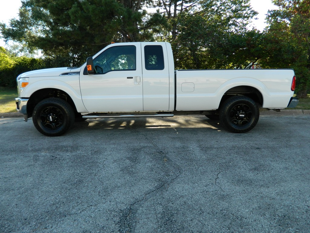 2013 Ford F-250 Lariat photo 4