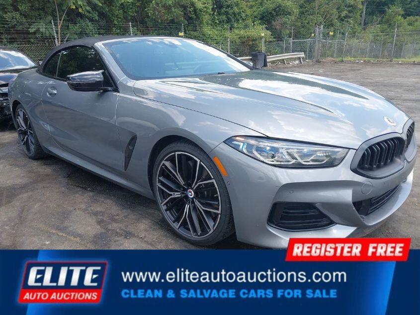 2023 BMW M8