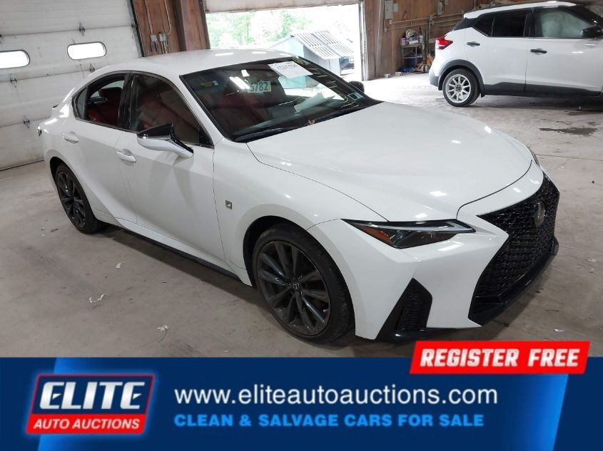 2021 LEXUS IS