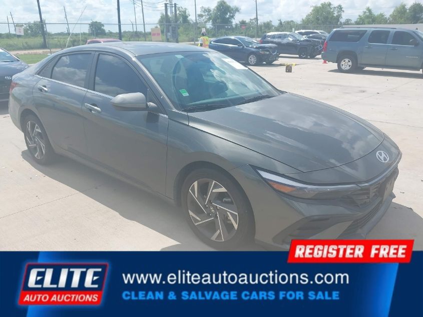 2024 HYUNDAI ELANTRA