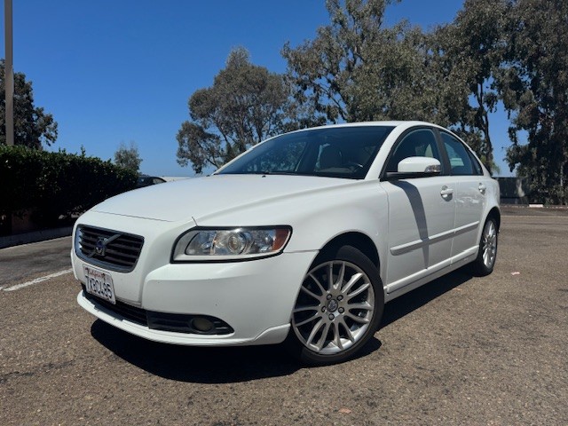 2010 Volvo S40 2.4i