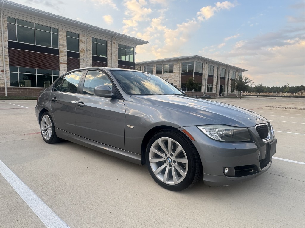 2011 BMW 3-Series