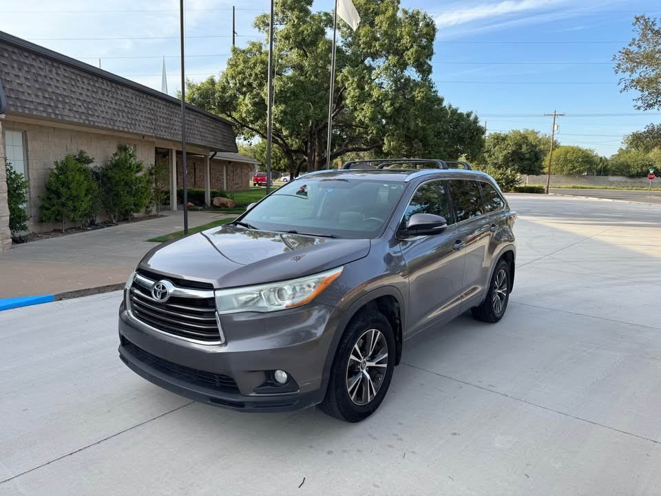 2016 Toyota Highlander