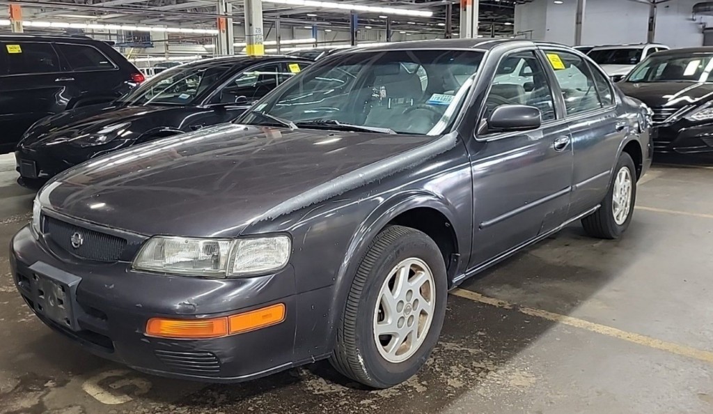 1996 Nissan Maxima