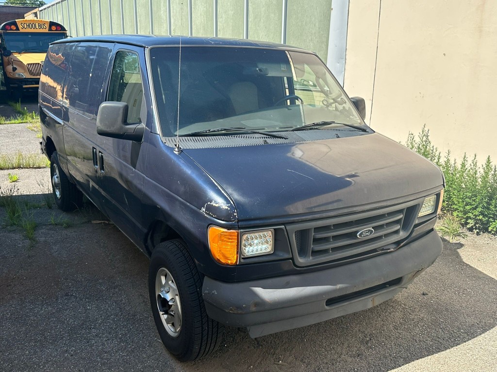 2003 Ford E-Series