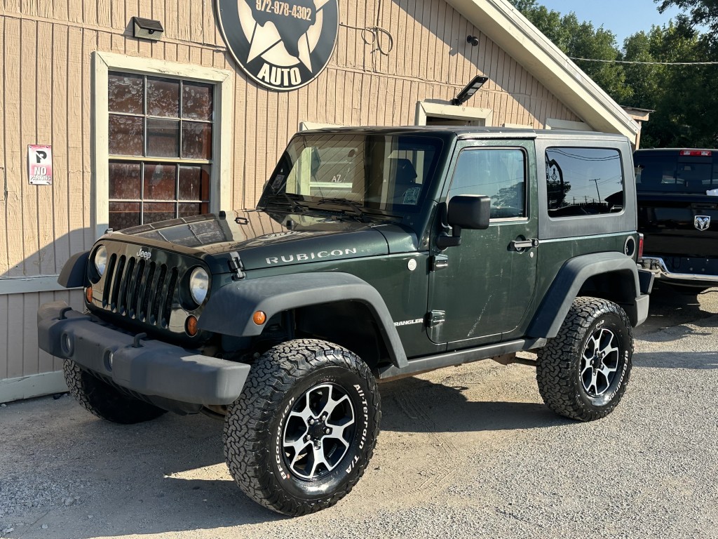 2015 Jeep Wrangler Sahara photo 2