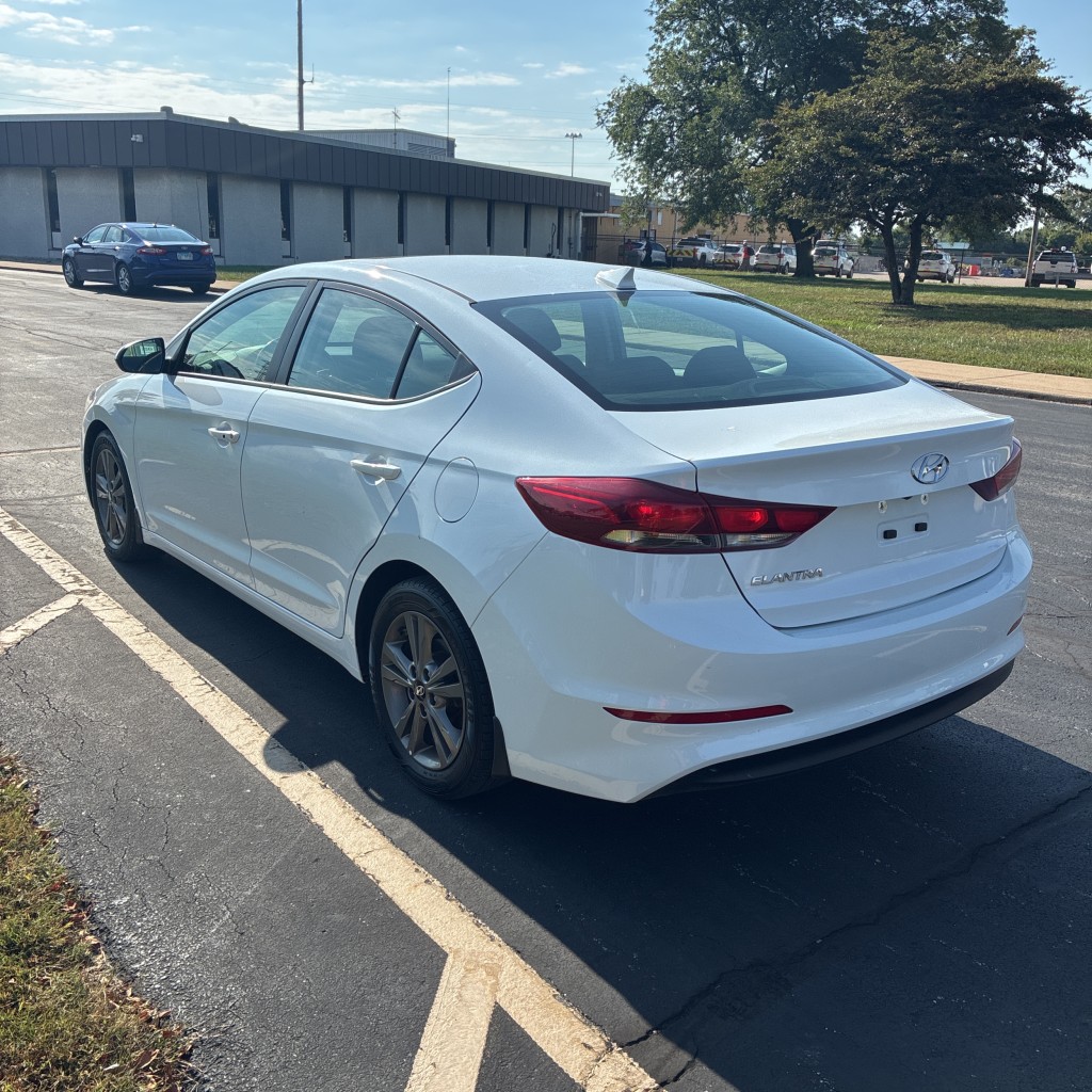 2018 Hyundai Elantra SEL Value Edition Limited photo 5