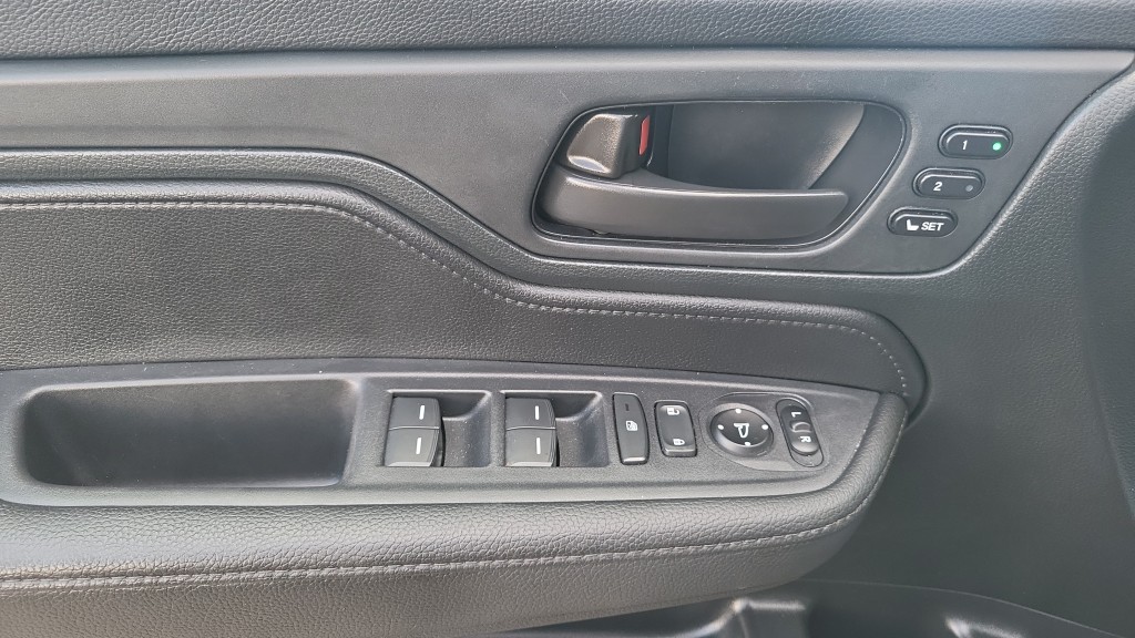 2023 Honda Odyssey photo 15