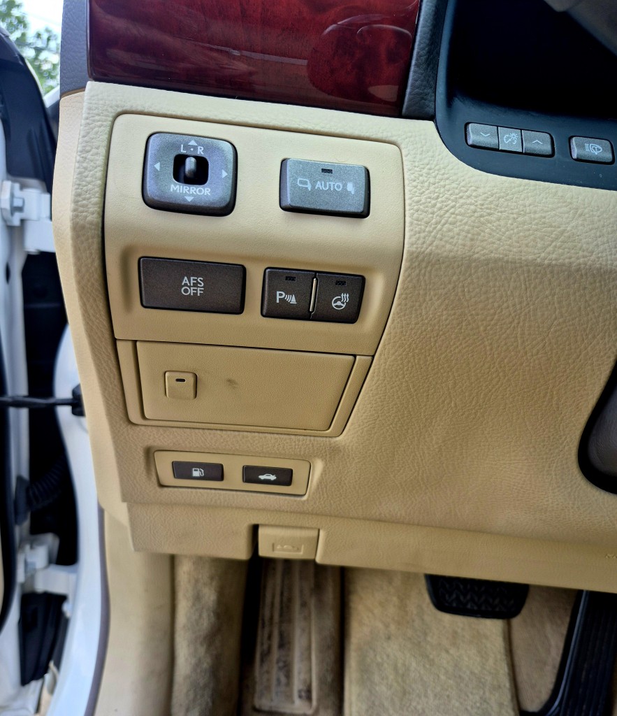 2007 Lexus LS 460 L photo 9