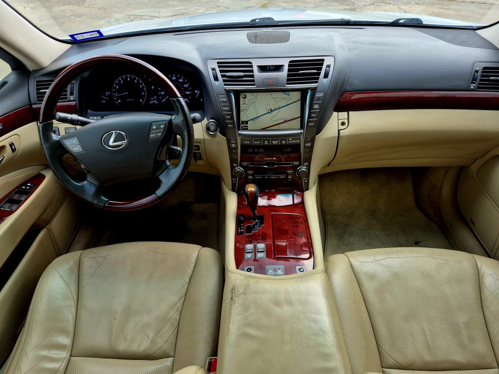 2007 Lexus LS 460 L photo 7