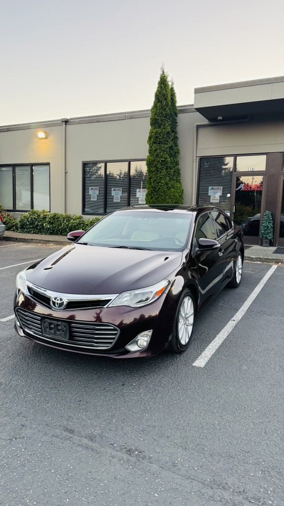 2013 Toyota Avalon XLE Touring's photo