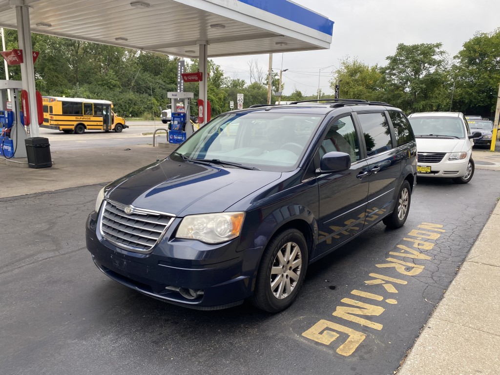 2008 Chrysler Town & Country