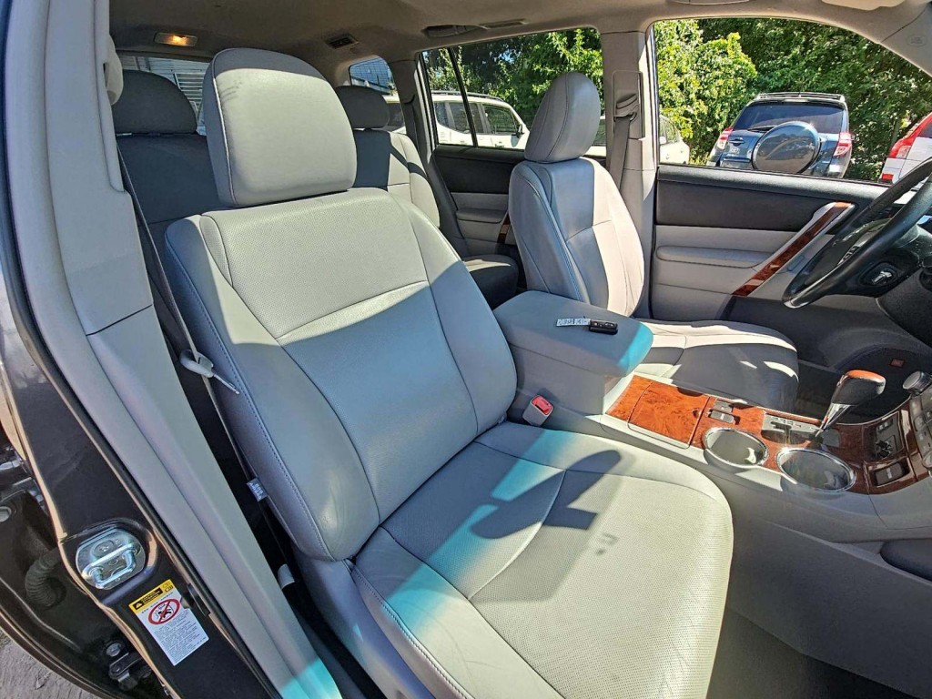 2012 Toyota Highlander Base Hybrid photo 5