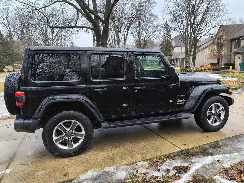 2019 Jeep Wrangler Unlimited Sahara photo 5
