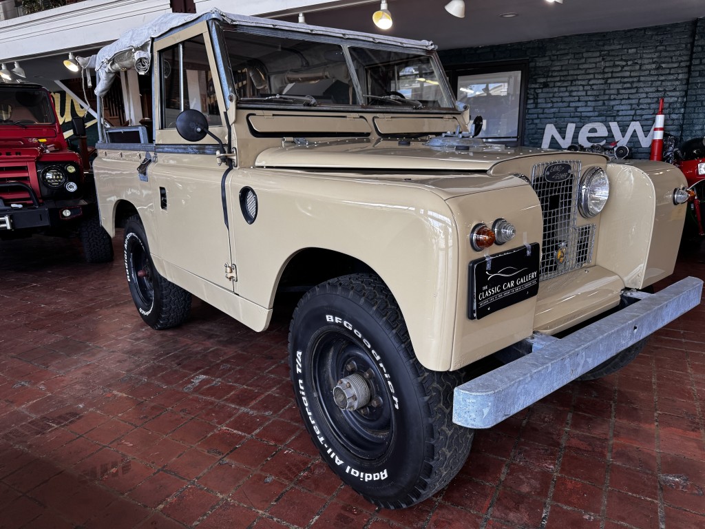 1967 LAND ROVER SERIES IIa 88