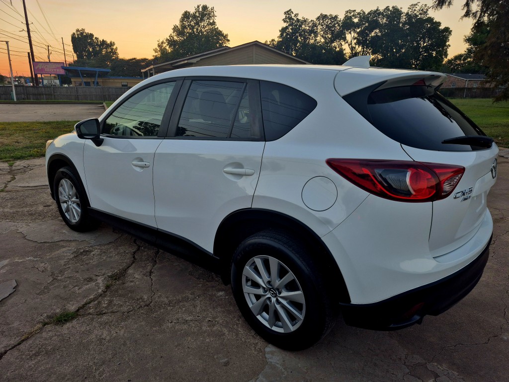 2013 Mazda CX-5 Touring photo 3