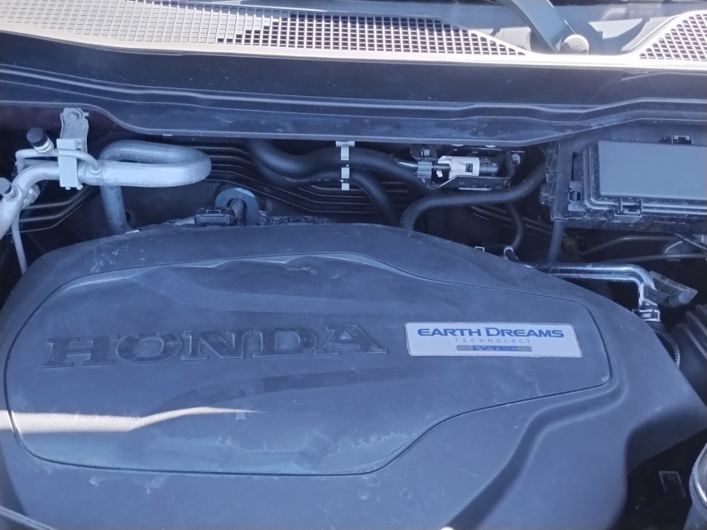 2017 Honda Pilot LX photo 10