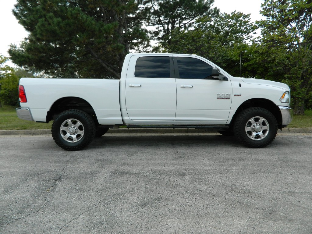 2017 Ram 2500 SLT photo 5