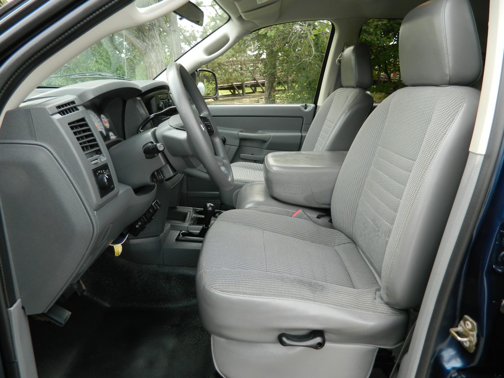 2006 Dodge Ram 3500 ST photo 13