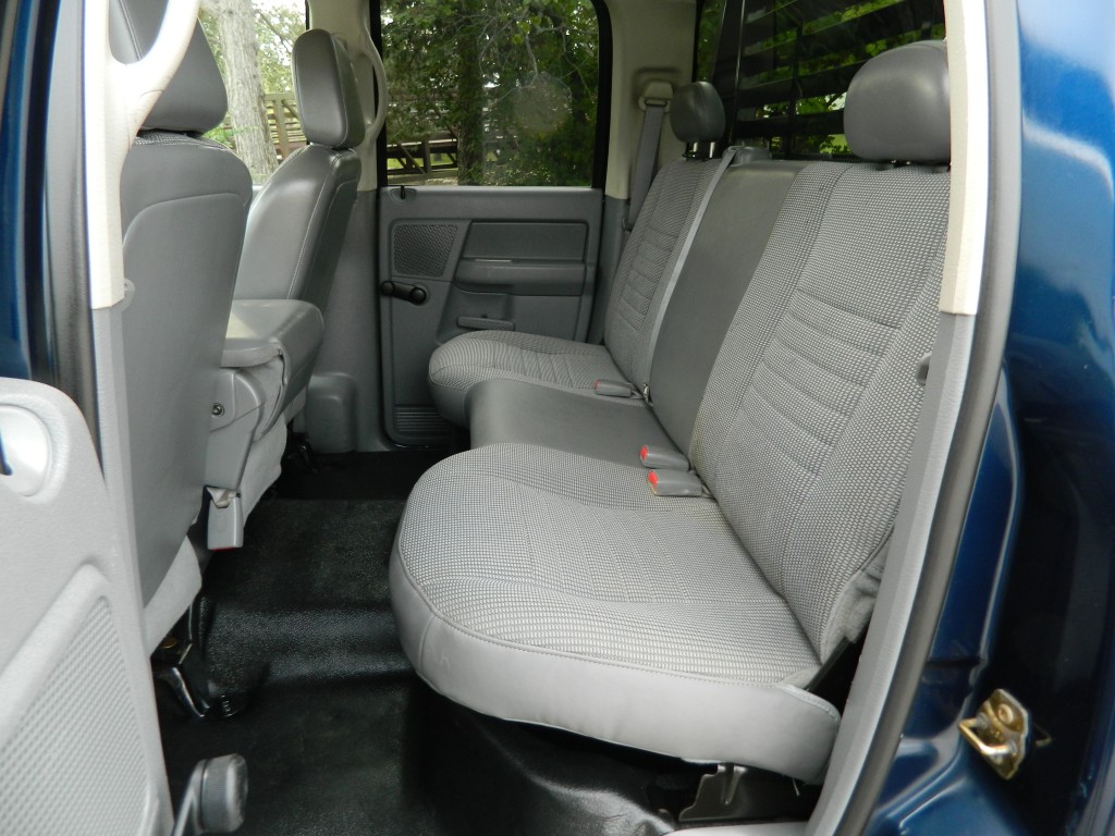 2006 Dodge Ram 3500 ST photo 18