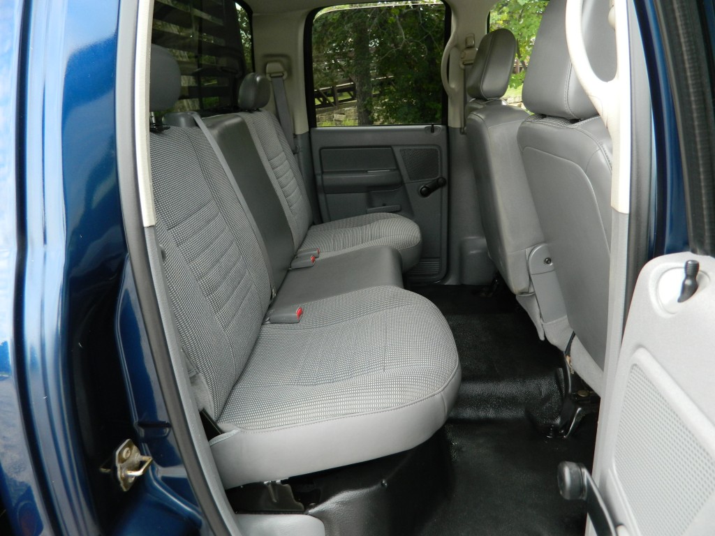 2006 Dodge Ram 3500 ST photo 19