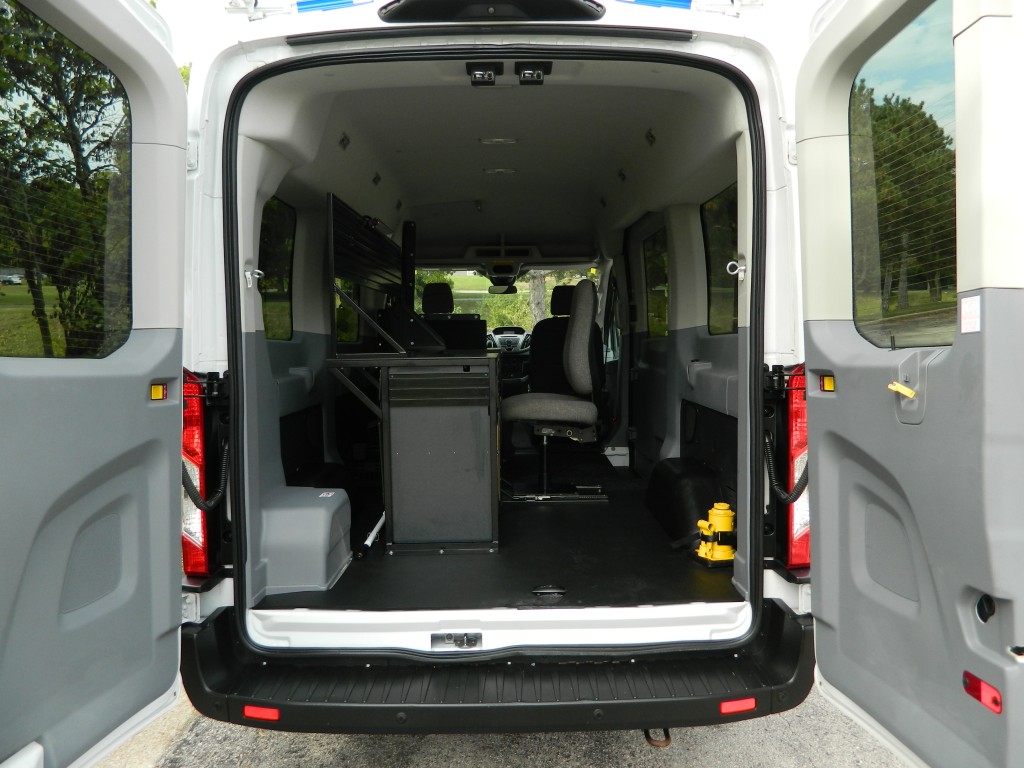 2019 Ford Transit XLT photo 9