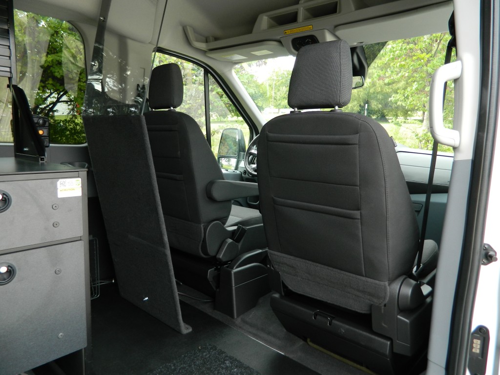 2019 Ford Transit XLT photo 12