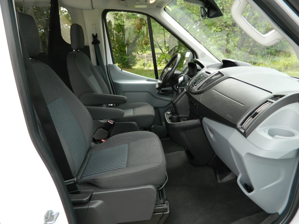 2019 Ford Transit XLT photo 14