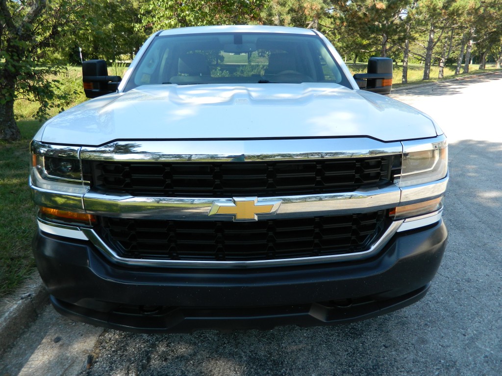 2018 Chevrolet Silverado Work Truck LS Base photo 2