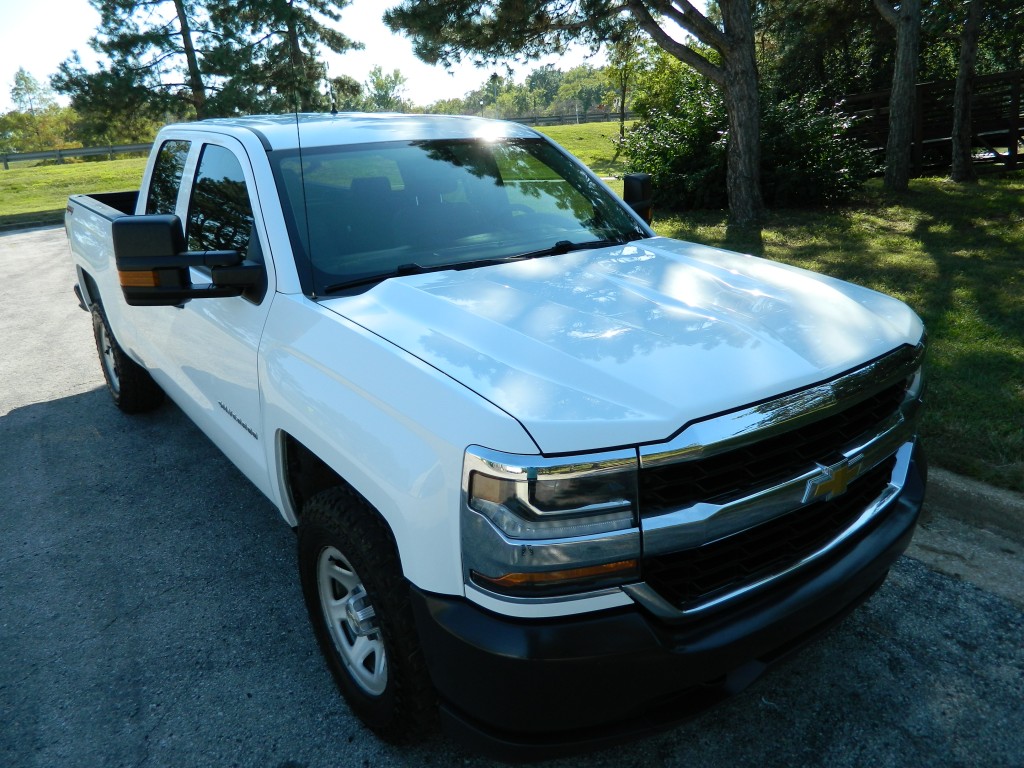 2018 Chevrolet Silverado Work Truck LS Base photo 3
