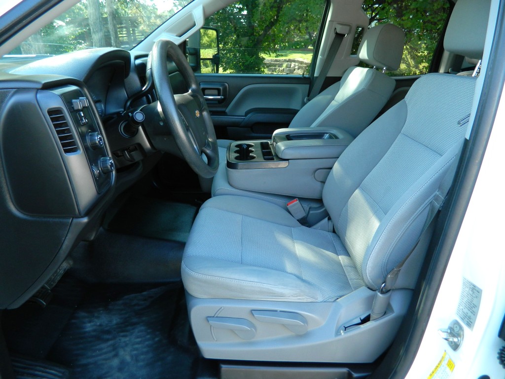 2018 Chevrolet Silverado Work Truck LS Base photo 12
