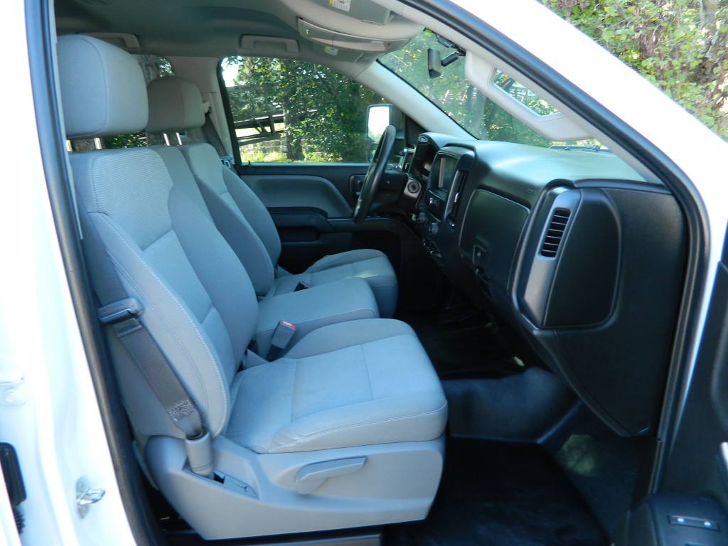 2018 Chevrolet Silverado Work Truck LS Base photo 13