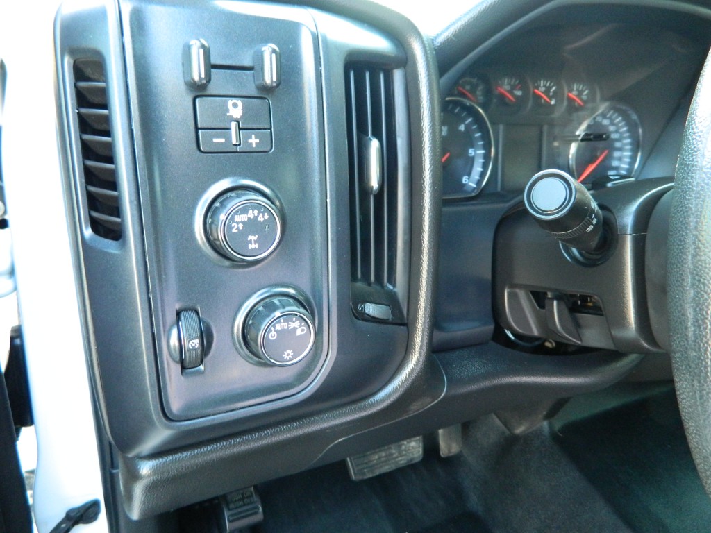 2018 Chevrolet Silverado Work Truck LS Base photo 17