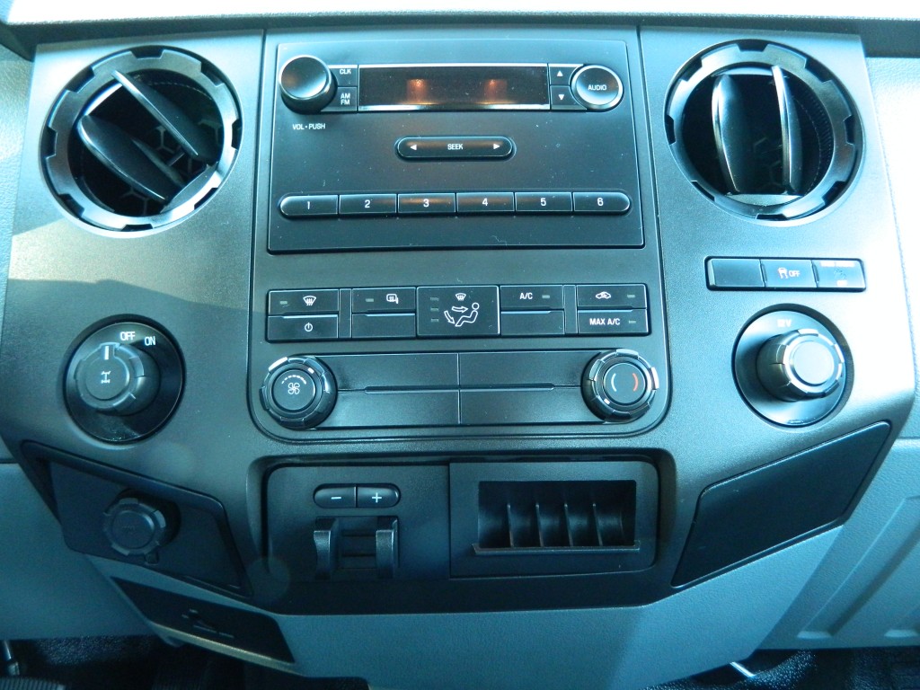 2014 Ford F-250 XL photo 16