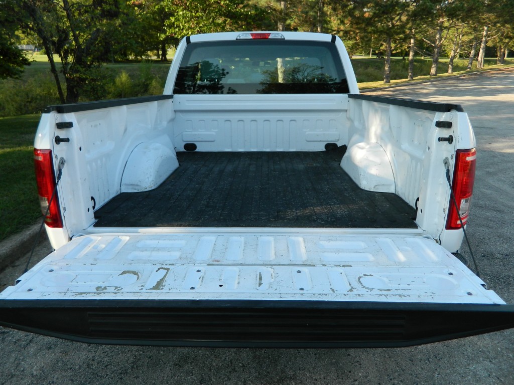 2017 Ford F-150 XL photo 9