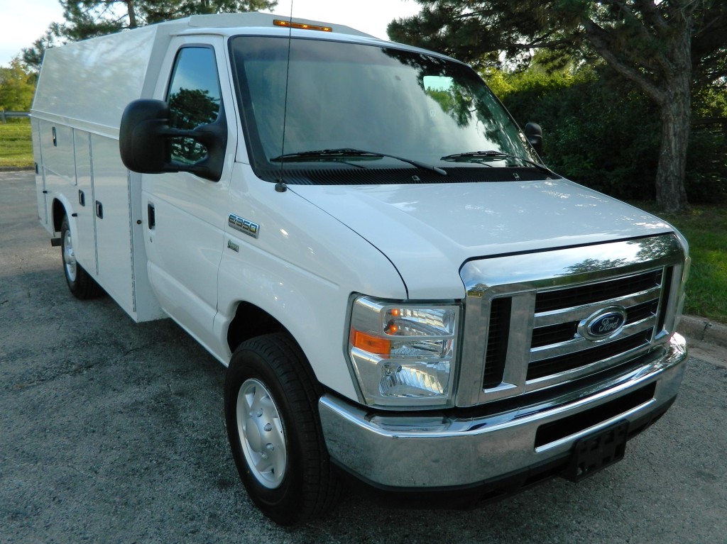 2016 Ford E-350 photo 3