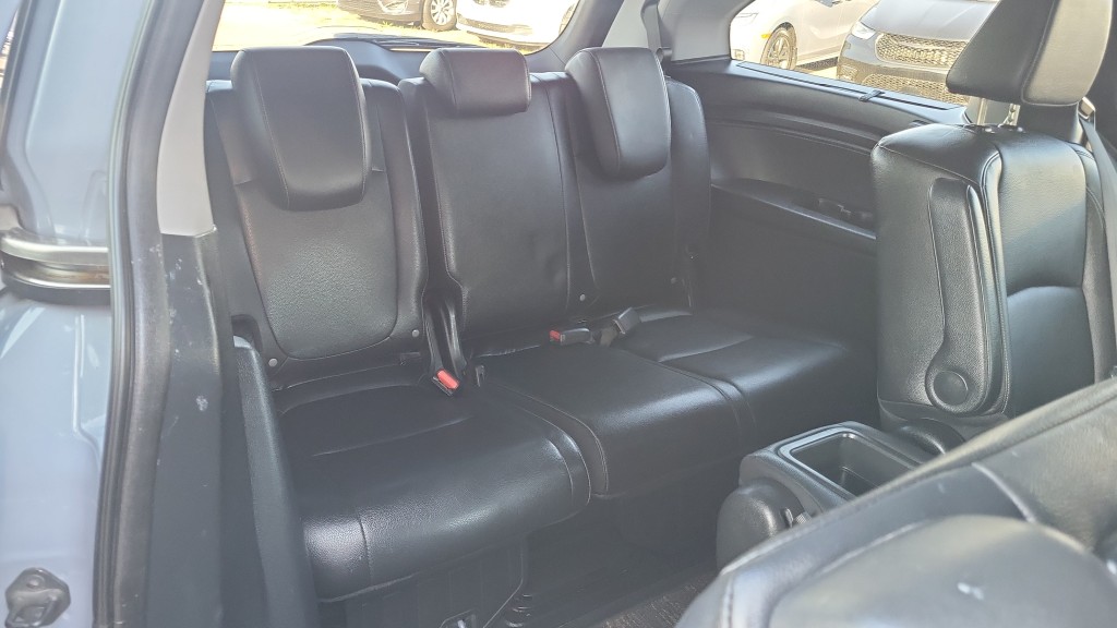 2023 Honda Odyssey Touring photo 21