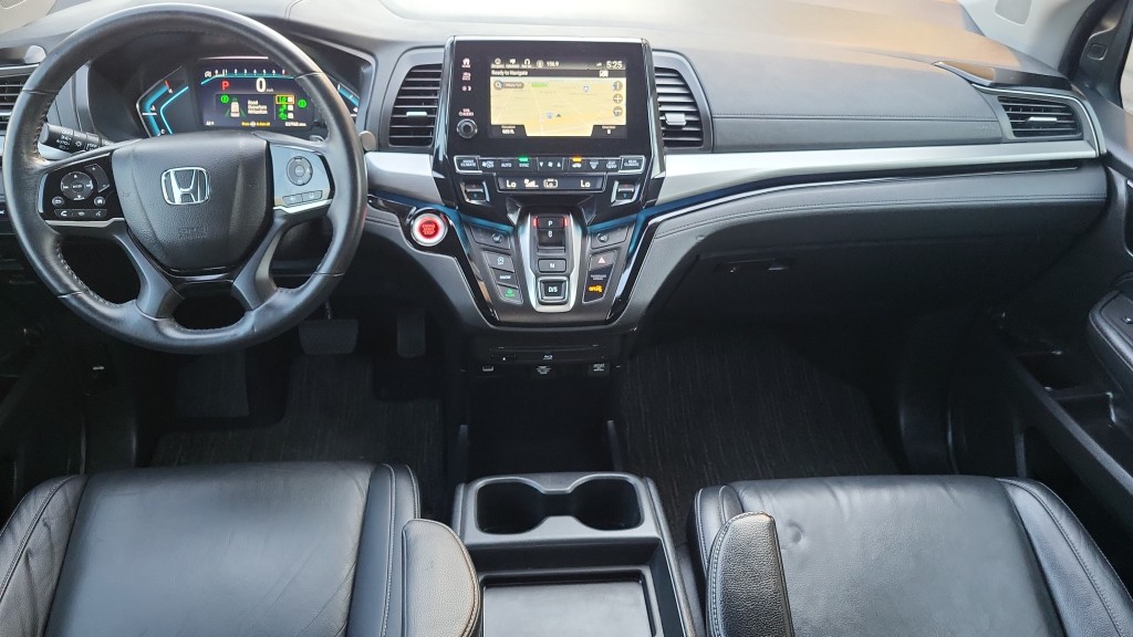 2023 Honda Odyssey Touring photo 26