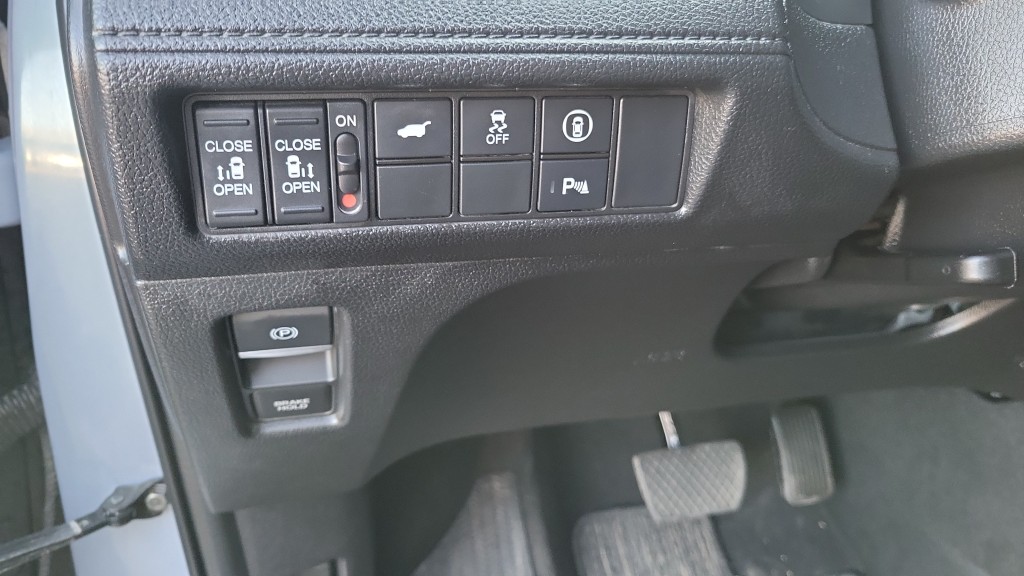 2023 Honda Odyssey Touring photo 27