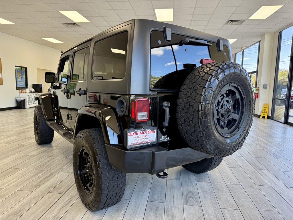 2016 Jeep Wrangler Sahara photo 4